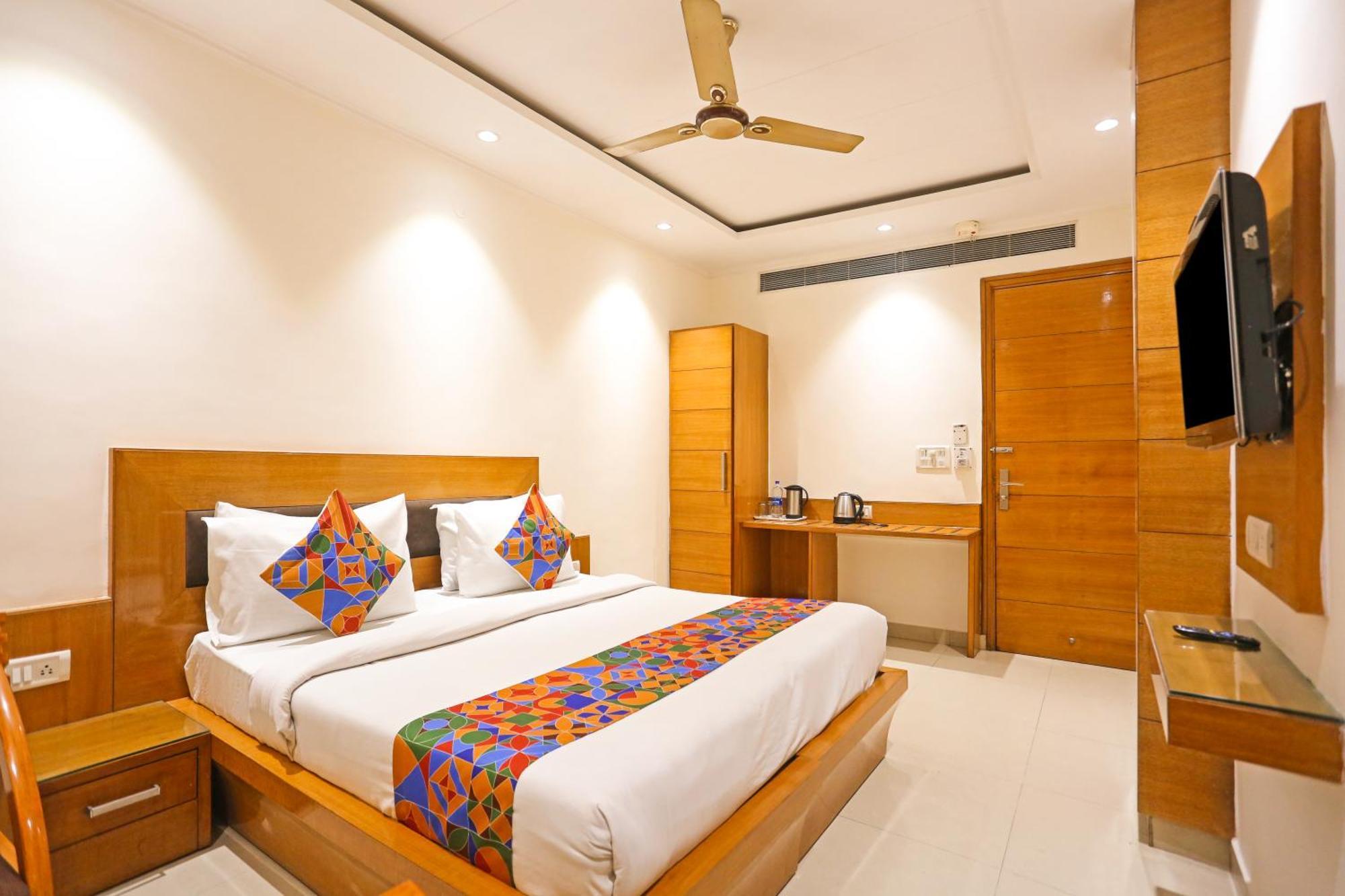 Hotel Fortuner, Karol Bagh, New Delhi Luaran gambar
