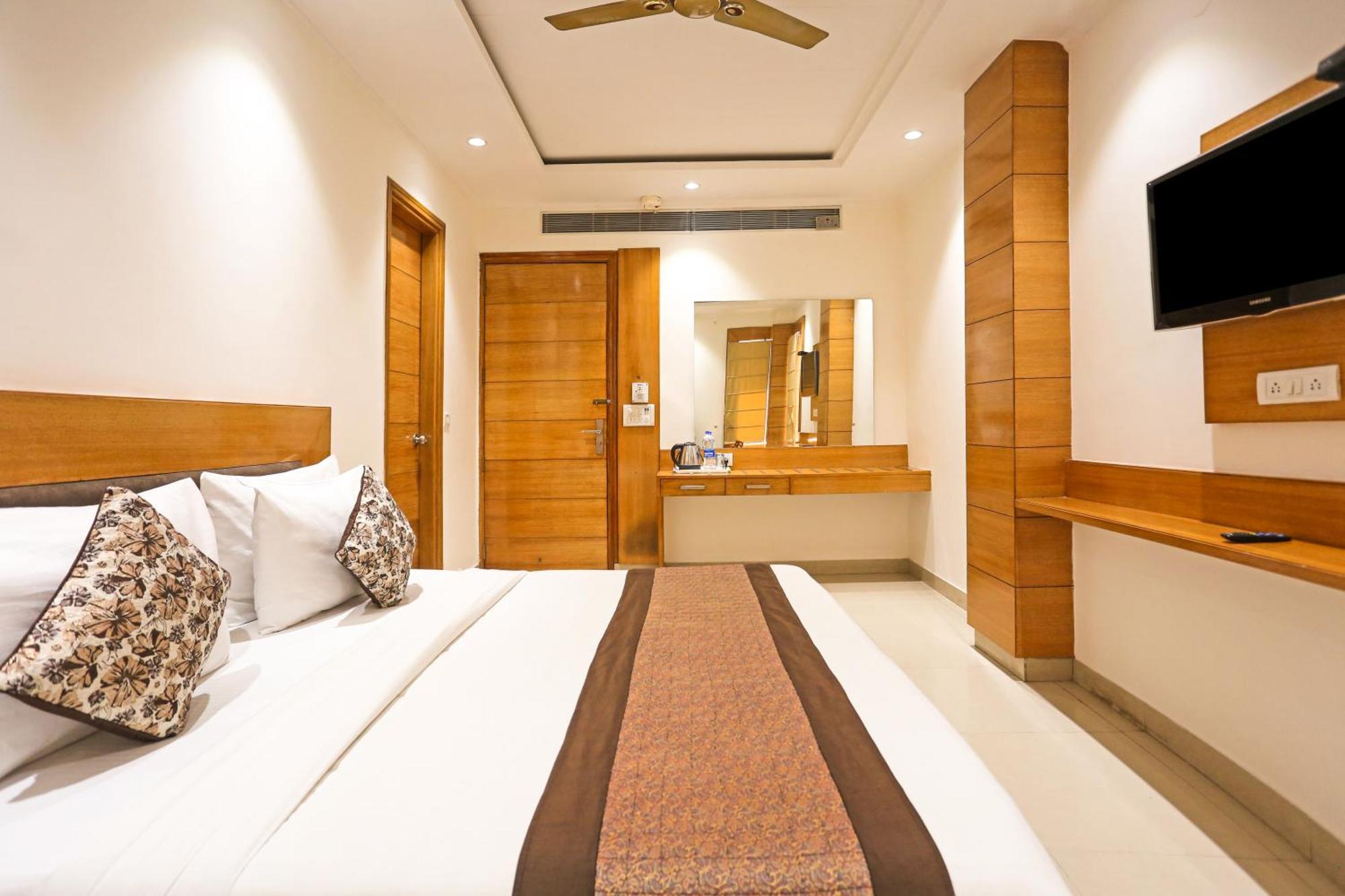 Hotel Fortuner, Karol Bagh, New Delhi Luaran gambar